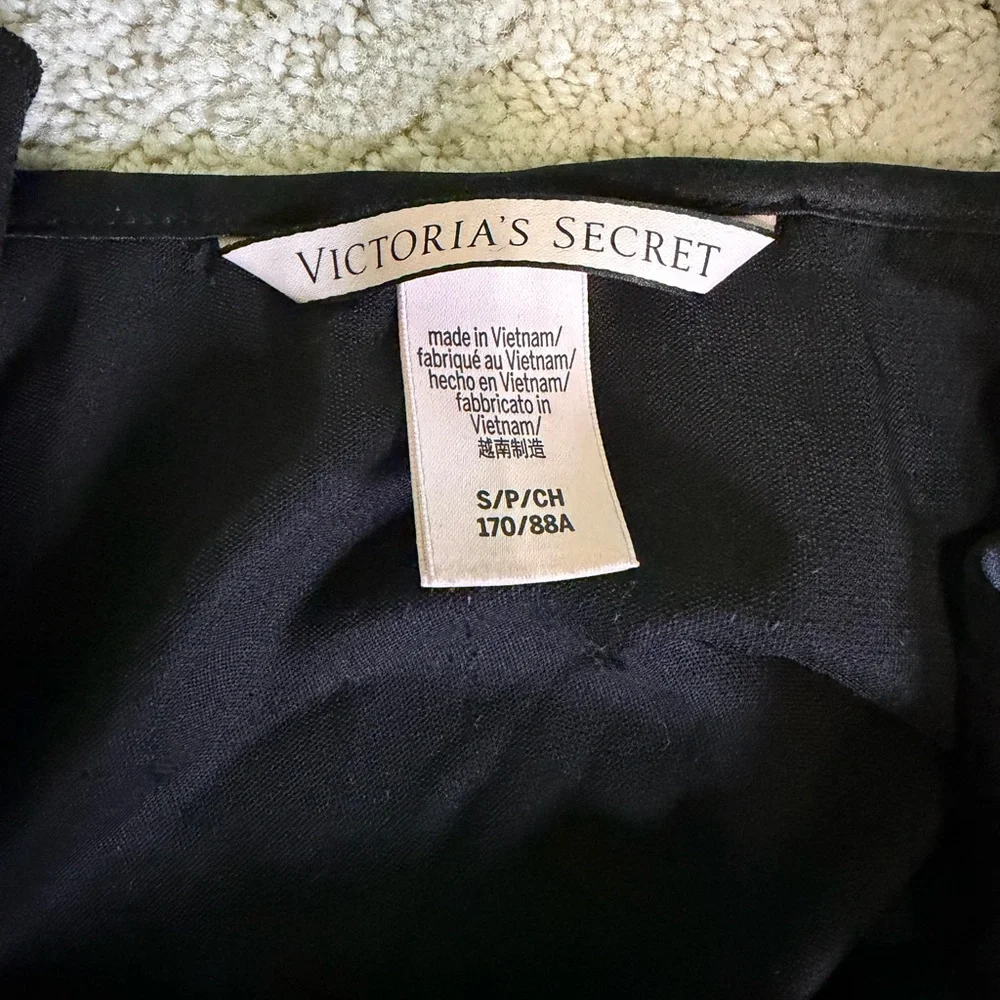 Victoria's Secret Velvet Pajama Set - Picture 4 of 4